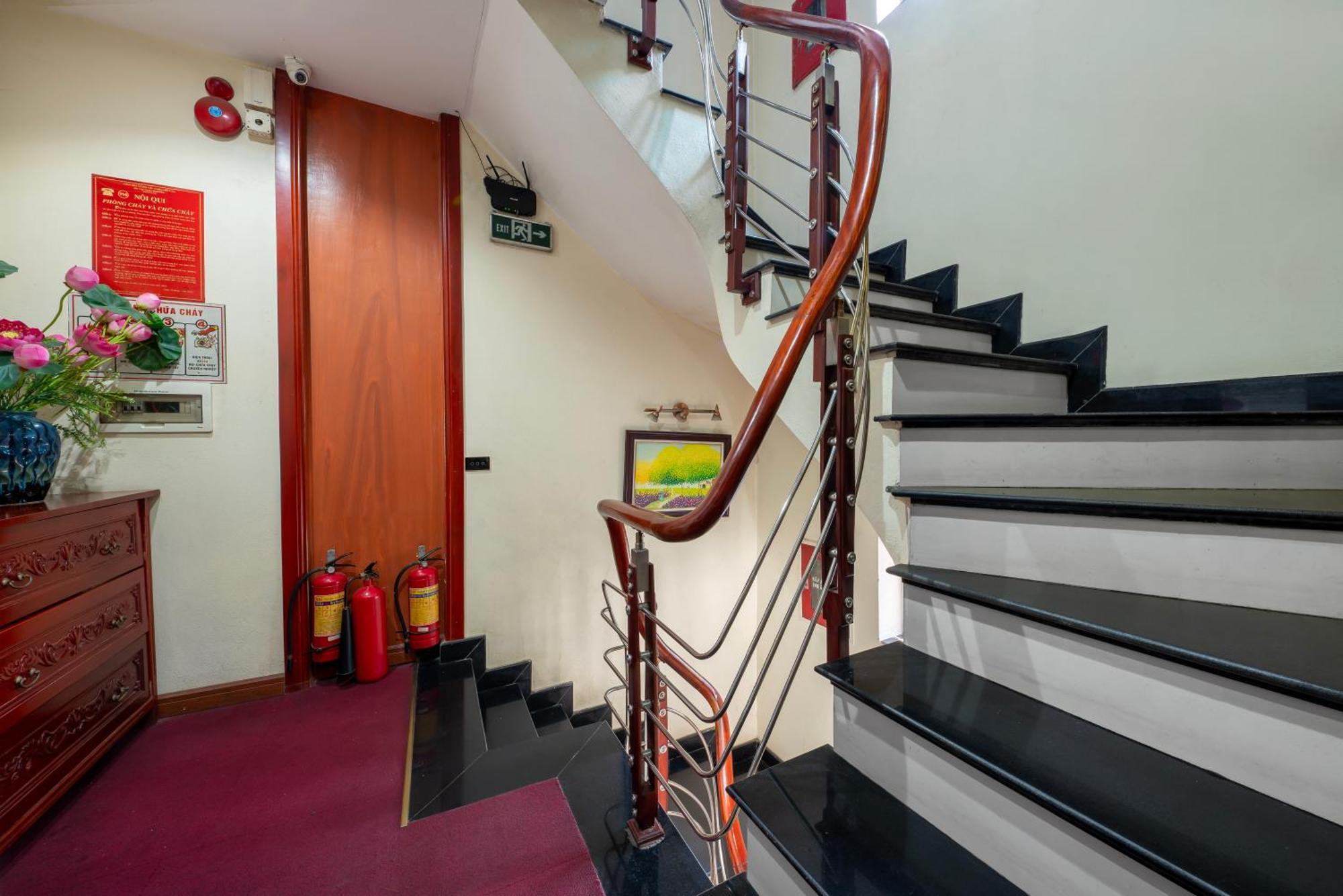 Hanoi Airport Hotel - Convenient & Friendly Нойбай Экстерьер фото